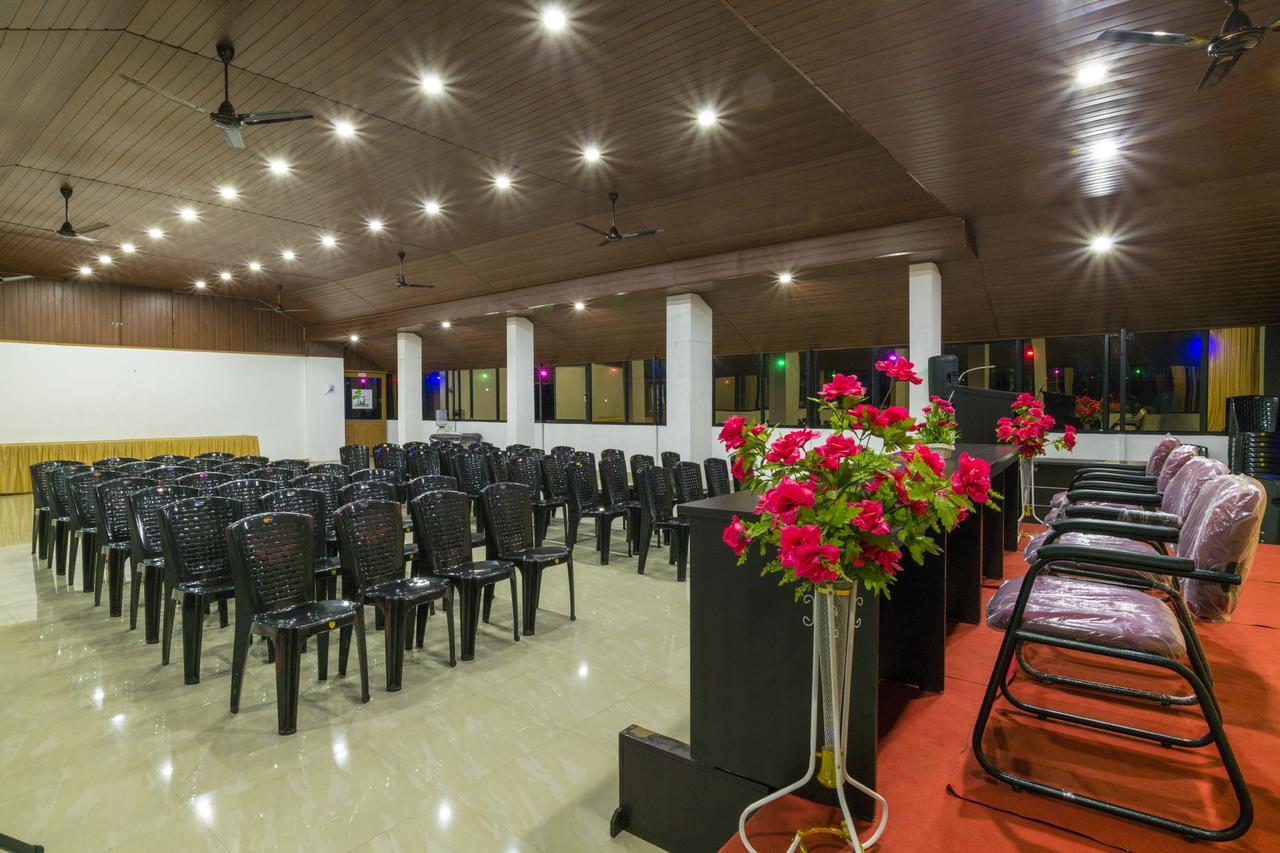 Spice Inn Kumily ภายนอก รูปภาพ
