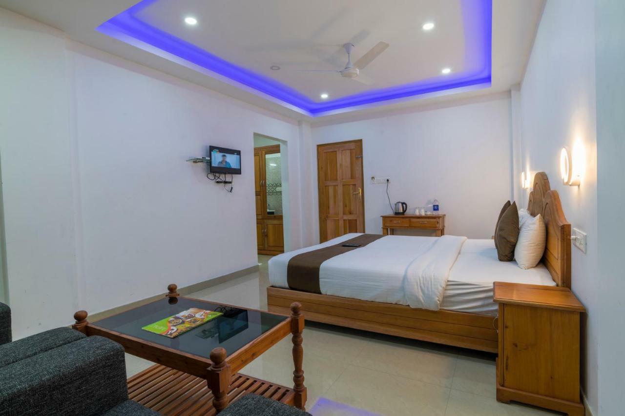 Spice Inn Kumily ภายนอก รูปภาพ